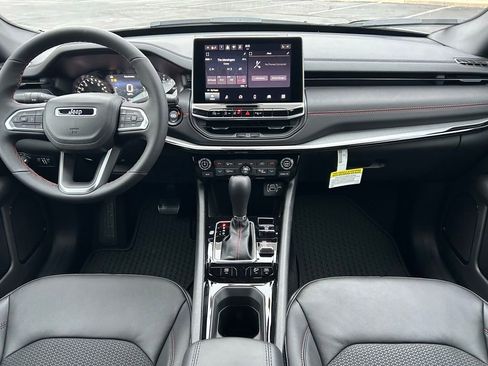 New 2026 Jeep Compass Trailhawk image 10