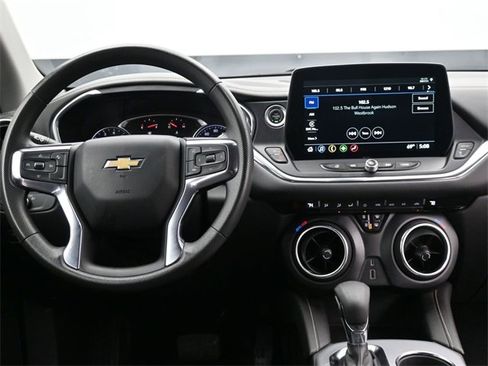 Used 2023 Chevrolet Blazer LT image 10