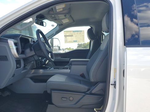 New 2026 Ford F250 XLT w/ XLT Premium Package image 14
