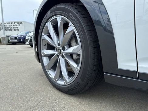 New 2025 Audi A6 Premium Plus image 10