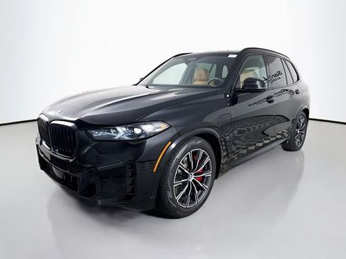 New 2026 BMW X5 xDrive50e w/ M Sport Package AWD/4WD image 3