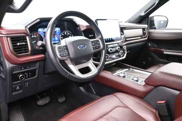 Used 2023 Ford Expedition Limited AWD/4WD image 23