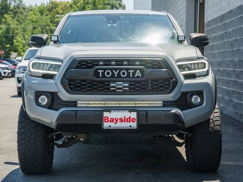 Used 2021 Toyota Tacoma TRD Off-Road AWD/4WD image 3
