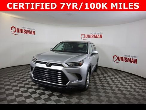 Used 2024 Toyota Grand Highlander FWD image 2