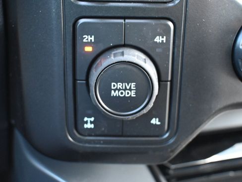 New 2026 Ford F250 Lariat w/ Black Appearance Package AWD/4WD image 93