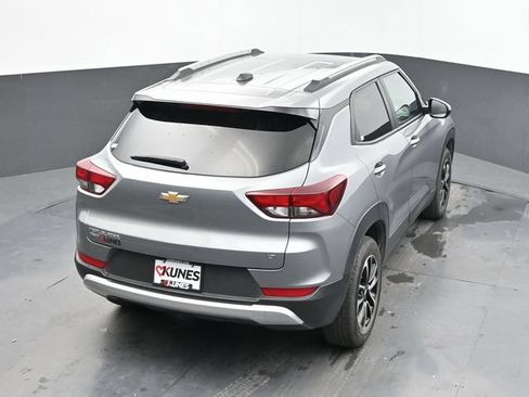 Used 2025 Chevrolet TrailBlazer LT AWD/4WD image 35