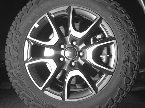 Used 2025 Jeep Compass Trailhawk image 13