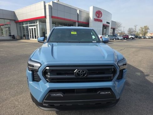 New 2026 Toyota Tacoma SR5 image 2