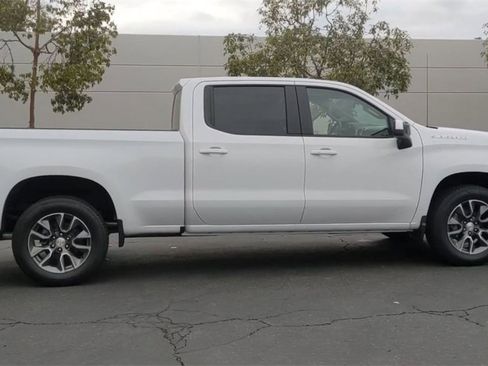 Used 2022 Chevrolet Silverado 1500 LT w/ Protection Package image 9