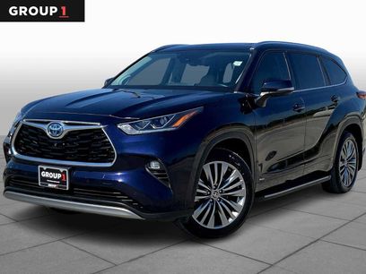 Certified 2022 Toyota Highlander Platinum