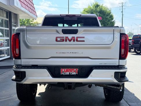 Used 2023 GMC Sierra 2500 Denali w/ Denali Ultimate Package AWD/4WD image 4