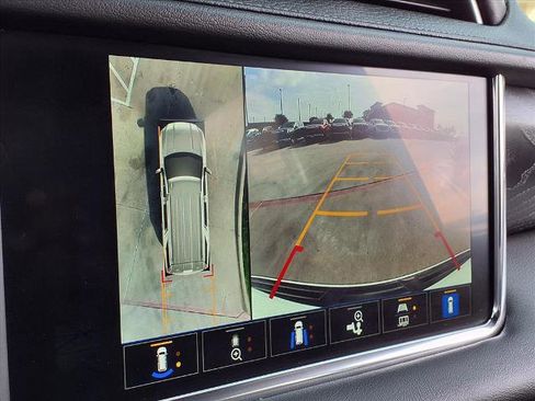 Certified 2023 GMC Yukon XL Denali image 6