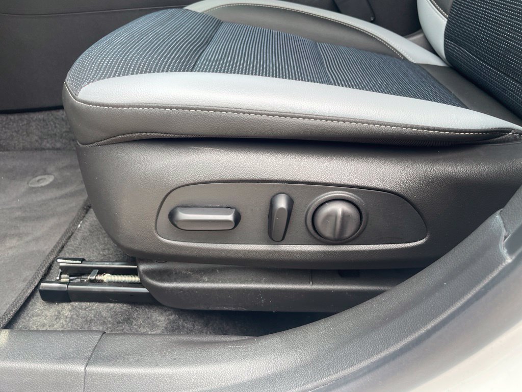 Used 2024 Buick Envista Preferred w/ Convenience I Package FWD image 14