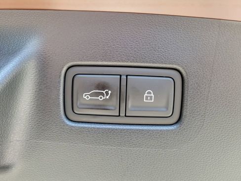 Used 2024 Hyundai Santa Fe Limited FWD image 8