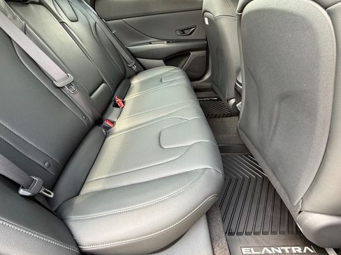New 2026 Hyundai Elantra SEL Sport FWD image 11