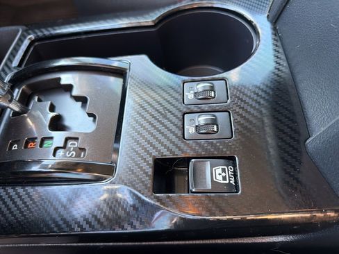 Used 2021 Toyota 4Runner Venture w/ Moonroof Package image 21