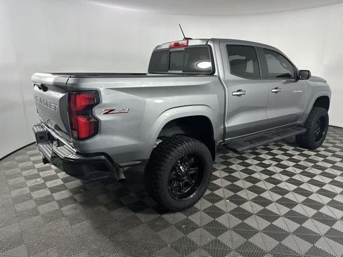 Used 2023 Chevrolet Colorado Z71 w/ Z71 Convenience Package 2 AWD/4WD image 8