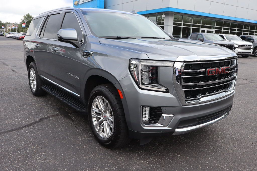 Used 2021 GMC Yukon SLT w/ SLT Premium Package AWD/4WD image 2