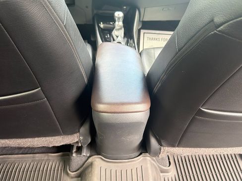 Used 2019 Toyota C-HR Limited FWD image 20