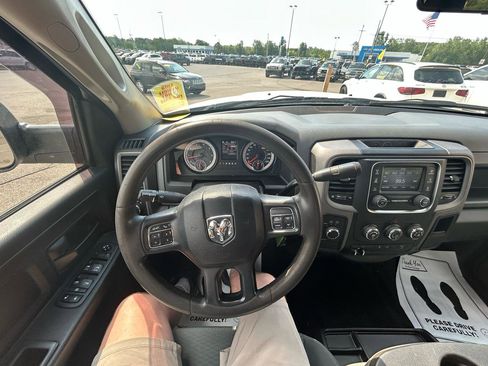 Used 2018 RAM 2500 Tradesman w/ Chrome Appearance Group AWD/4WD image 28