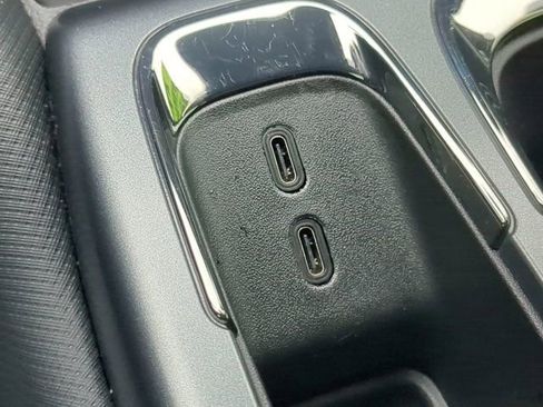 Used 2024 Chevrolet Equinox EV RS image 20