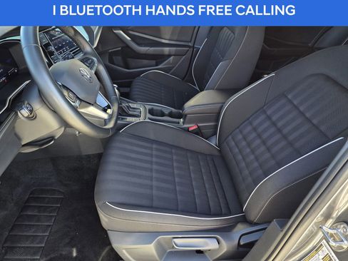 Used 2024 Volkswagen Jetta Sport image 14