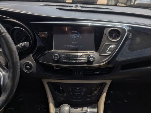 Used 2017 Buick Envision Essence FWD image 29