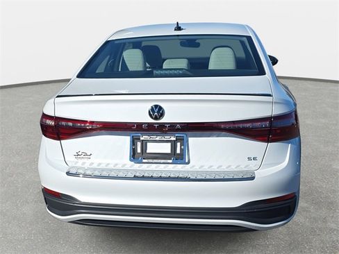 New 2026 Volkswagen Jetta SE image 6
