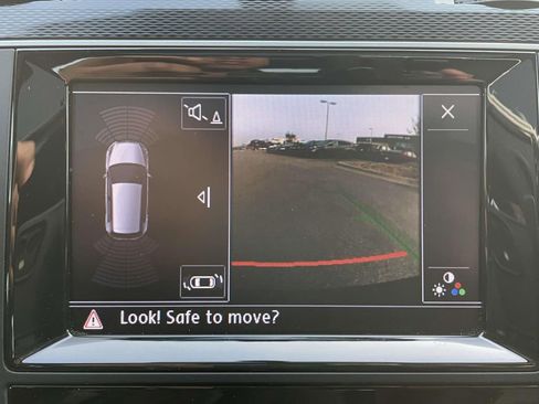 Used 2015 Volkswagen GTI Autobahn w/ Lighting Package (SEL) image 17