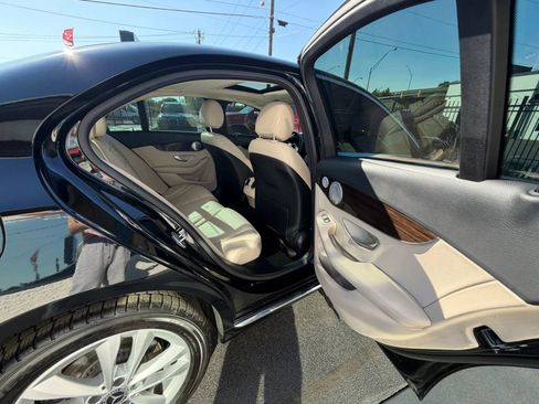Used 2021 Mercedes-Benz C 300 4MATIC Sedan w/ Premium Package image 70