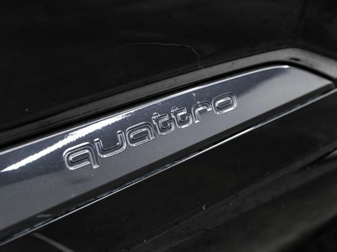 Used 2019 Audi Q7 3.0T Prestige w/ Prestige Package AWD/4WD image 60