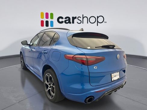 Used 2023 Alfa Romeo Stelvio Veloce AWD/4WD image 3