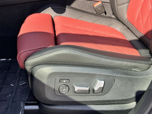 New 2026 BMW X6 xDrive40i w/ Premium Package image 27