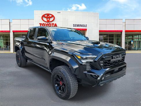 Used 2024 Toyota Tacoma TRD Pro image 2