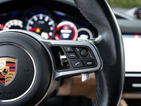 Used 2021 Porsche Cayenne Base image 19