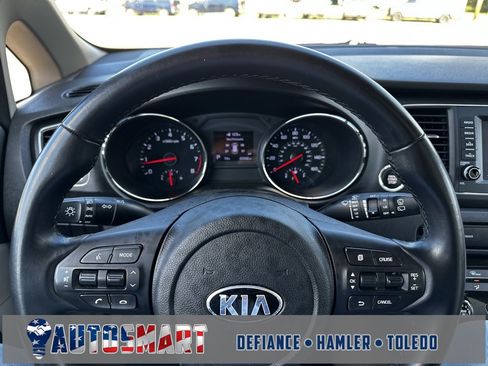 Used 2021 Kia Sedona EX image 17