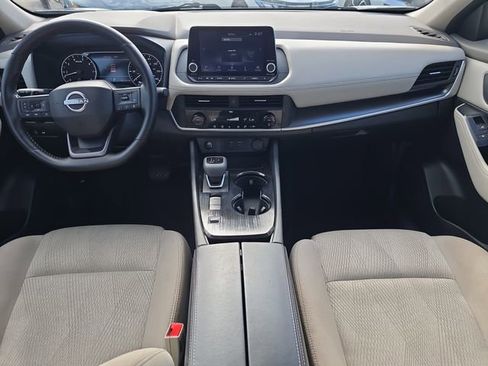 Certified 2025 Nissan Rogue SV FWD image 13