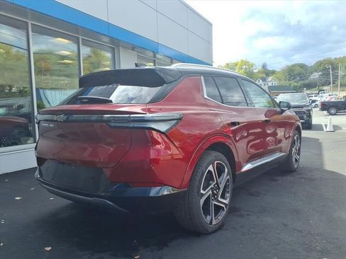 New 2025 Chevrolet Equinox EV LT w/ Convenience Package II image 6