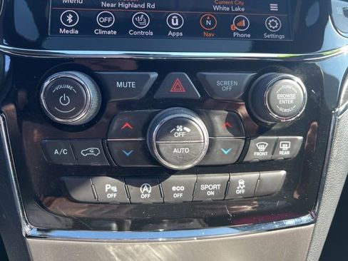 Certified 2020 Jeep Grand Cherokee Limited AWD/4WD image 29
