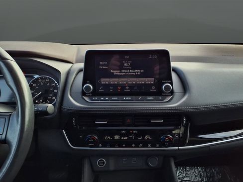 Used 2022 Nissan Rogue SL FWD image 14