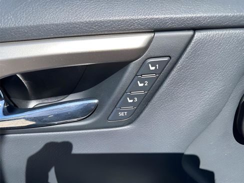 Used 2022 Lexus RX 450h AWD w/ Premium Package image 21