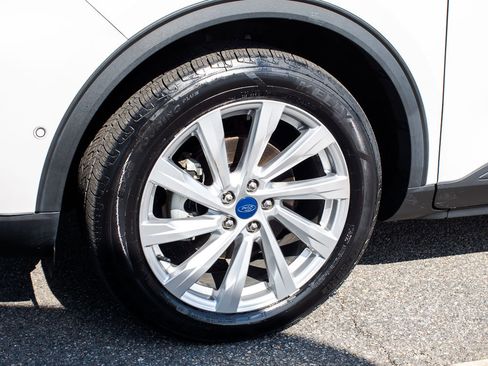 Used 2022 Ford Escape Titanium w/ Titanium Elite Package image 5