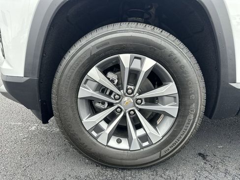 New 2026 Chevrolet Equinox LT FWD image 16