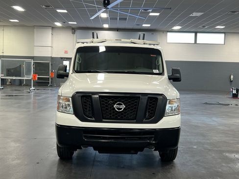 Used 2021 Nissan NV 1500 S image 10