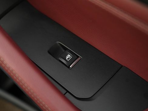 Used 2020 BMW X6 M50i w/ Premium Package image 37