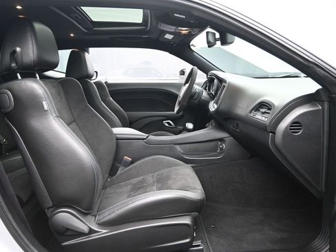 Used 2023 Dodge Challenger R/T Scat Pack image 33