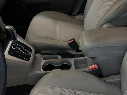 Used 2010 Dodge Caliber Mainstreet image 26