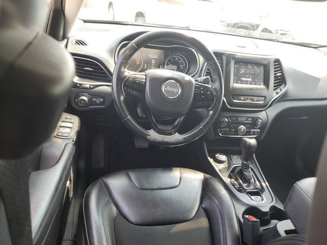 Used 2021 Jeep Cherokee Latitude Plus AWD/4WD image 11