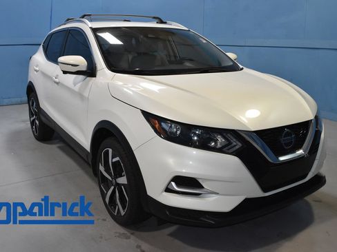 Certified 2022 Nissan Rogue Sport SL AWD/4WD image 1