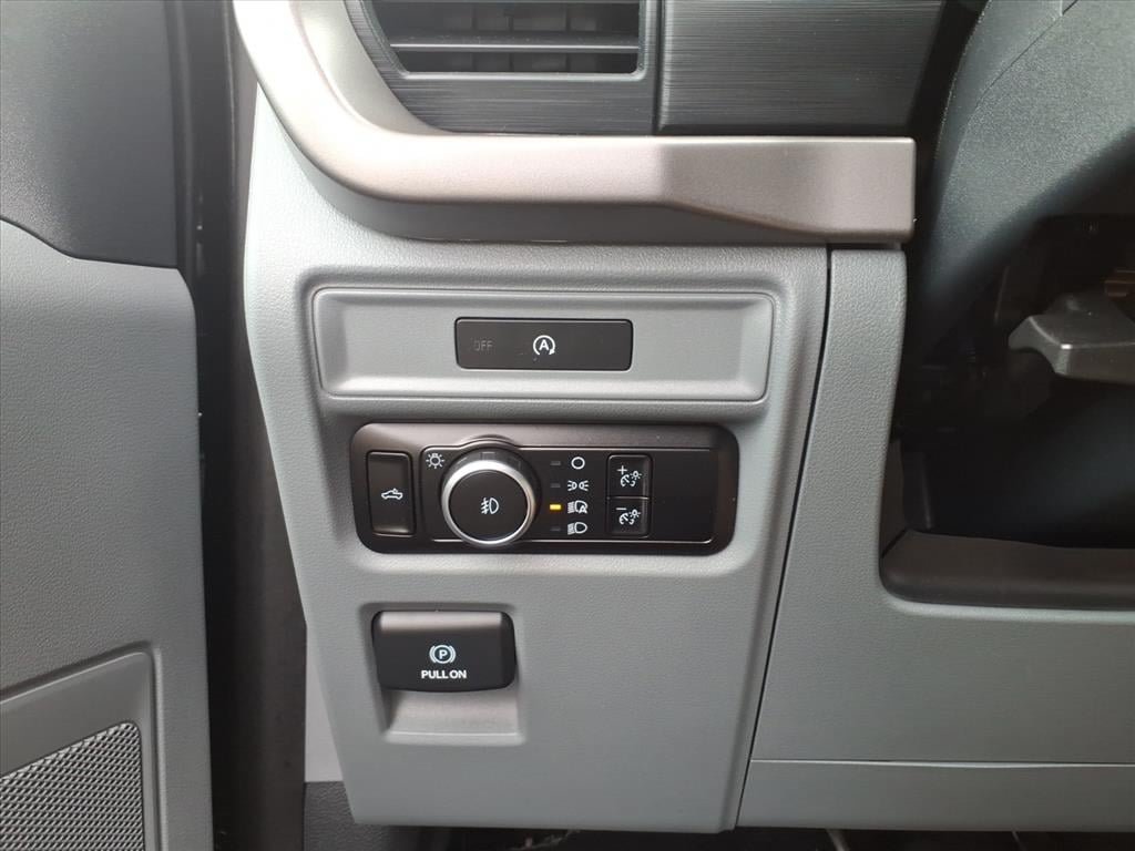 Used 2025 Ford F150 XLT w/ Equipment Group 301A Standard AWD/4WD image 15